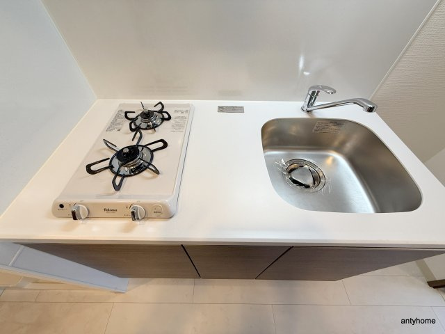 エステムコート難波サウスプレイスⅧハイド　仲介手数料無料のキッチン