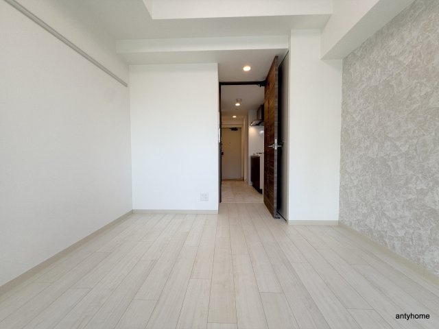 エステムコート難波サウスプレイスⅧハイド　仲介手数料無料の洋室