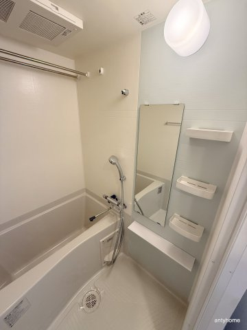 エステムコート難波サウスプレイスⅧハイド　仲介手数料無料の浴室