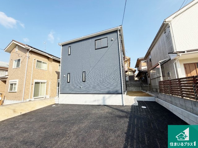 小野市天神町　第18期　新築一戸建てのトイレ|シンプルなトイレは落ち着く空間！お手入れも簡単です！