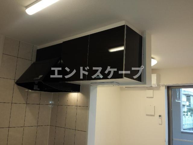 クライスのキッチン|レンジフード、吊戸棚
高崎、前橋のお部屋探しはエンドスケープまで！お客様の理想お聞かせ下さい♪