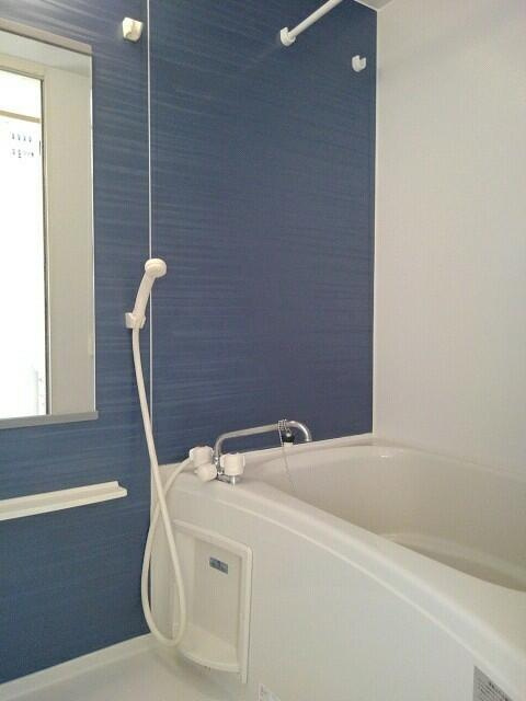 ブラン　グリシーヌの浴室