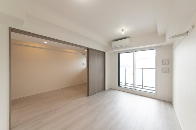 RESIDENCE　KOENJIの居間・リビング