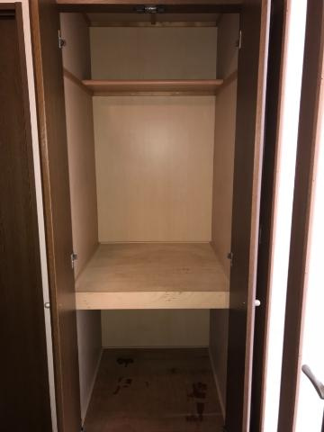 ウィング富士Ｂの玄関|玄関収納