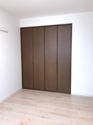 ウィング富士Ｂの内装|北洋室