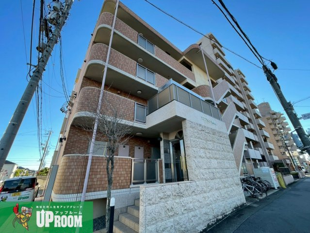 シンフォニー東新町のエントランス