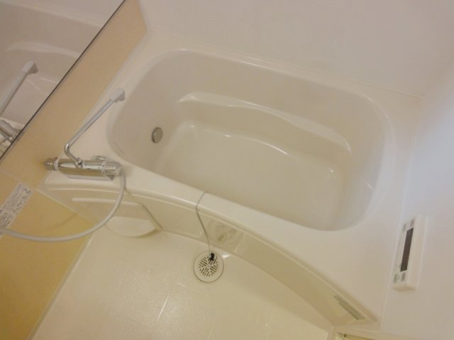 パラドール宝塚の浴室|コンパクトで使いやすいお風呂です