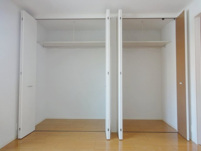 パラドール宝塚の収納|小物を収納するのに便利です