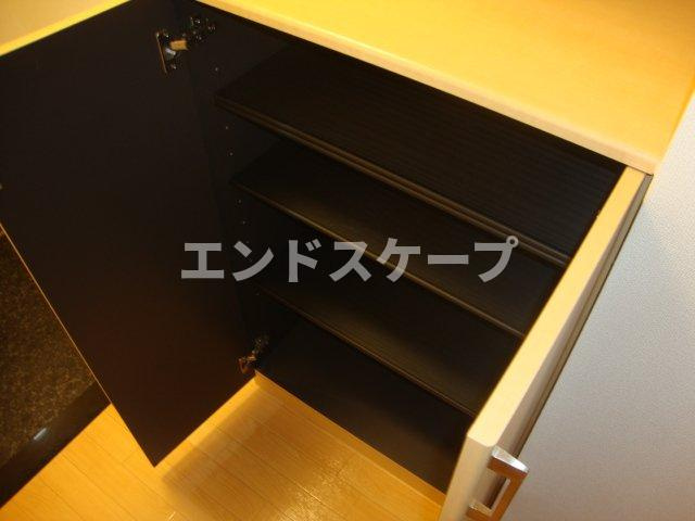 フォレストⅡの収納|下駄箱
高崎、前橋のお部屋探しはエンドスケープまで！お客様の理想お聞かせ下さい♪