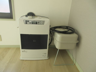 【設備】 | グリーンコーポフェリシア | 灯油FF・室内用オイルタンク