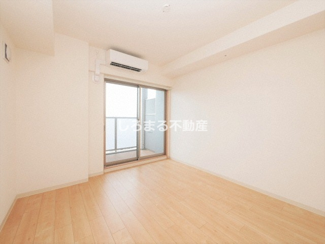 フォーリアライズ南堀江ヴィータの居間・リビング