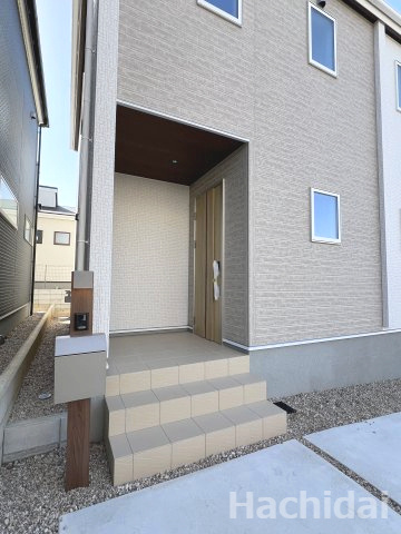 高浜市呉竹町第3　新築一戸建　＜2号棟＞のエントランス