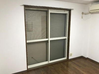 【内装】 | アムールエバーハイツ | シャッター付きで防音・防犯性アップ