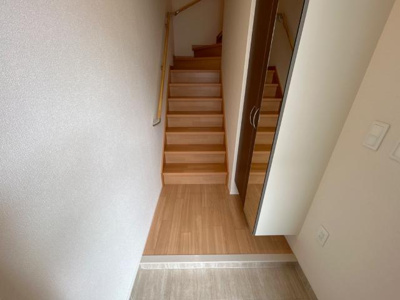 【玄関】 | グローリーデイズ | 玄関