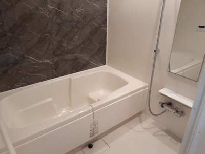 【浴室】 | 瑠璃玻璃ハウス