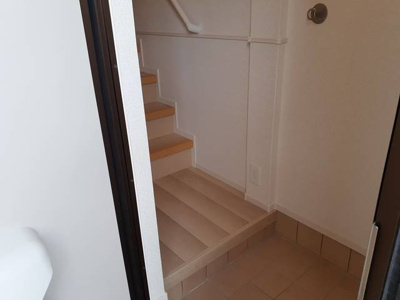 【玄関】 | 瑠璃玻璃ハウス