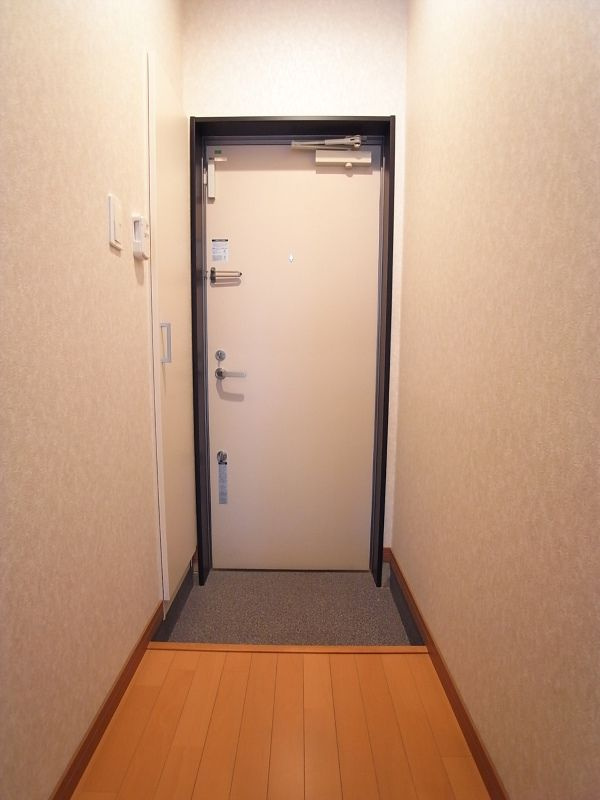 リブリ・Sunnyの玄関