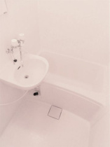 日々の疲れを癒すお風呂付です