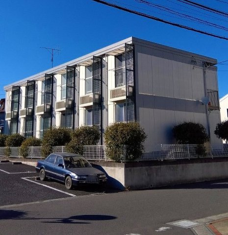 落ち着いた雰囲気の外観です