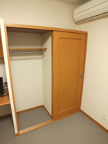 内装は落ち着いています