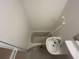 コンパクトで使いやすいお風呂です