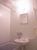 雨の日にも便利な浴室乾燥機付き