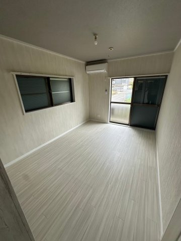 こちらのリビングで趣味の時間をお楽しみください