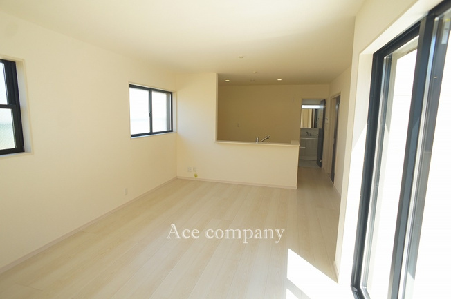 【居間・リビング】 | 八尾市太田新町5丁目 | 【LDK：16.25帖】