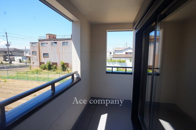 【バルコニー】 | 八尾市太田新町5丁目 | 西・南・東の3面に開口部のあるインナーバルコニーです☆
