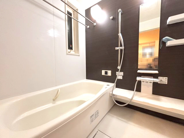 上尾市畔吉　中古戸建の浴室