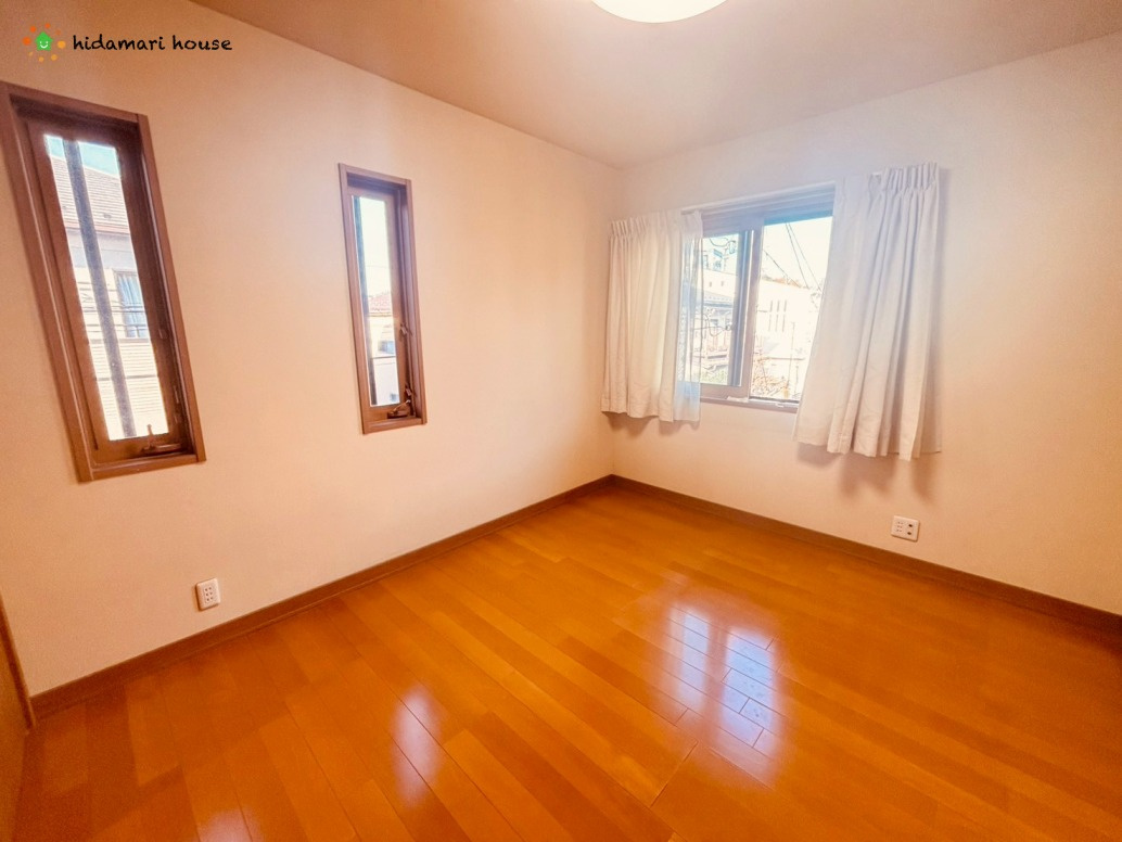 上尾市畔吉　中古戸建の洋室