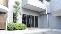 ライツ妙典のエントランス