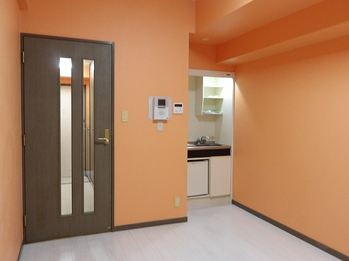 玄関　２０２５年４月撮影