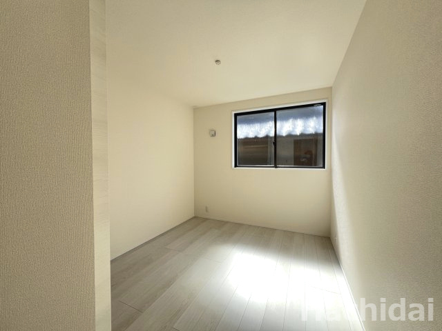 高浜市呉竹町第3　新築一戸建　＜4号棟＞の洋室|5.4帖洋室2