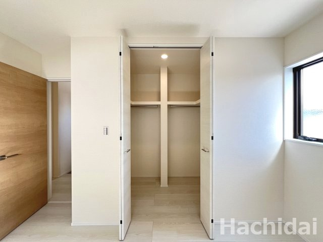 高浜市呉竹町第3　新築一戸建　＜4号棟＞の収納|7.2帖洋室ウォークインクローゼット