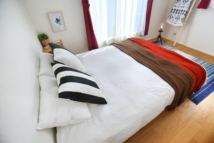 豊島区上池袋1丁目　中古戸建の洋室|現地写真

現地ご見学希望・資料請求などお気軽にお問い合わせ下さい！
03-5990-5201