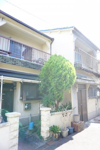 中古テラス　大東市津の辺町（昭和47年築）の外観