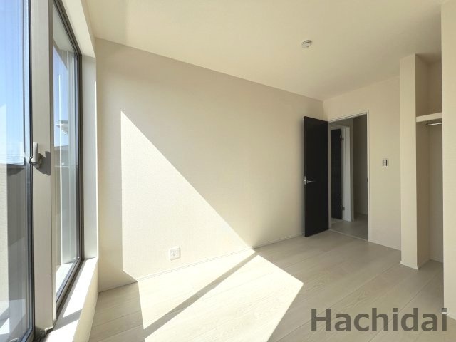 高浜市呉竹町第3　新築一戸建　＜3号棟＞の洋室|南側5.1帖洋室
