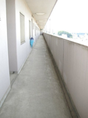 【エントランス】 | カーサロブレ