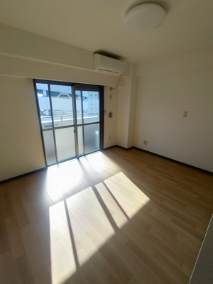 【居間・リビング】 | カーサロブレ