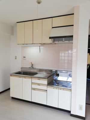 【キッチン】 | カーサロブレ