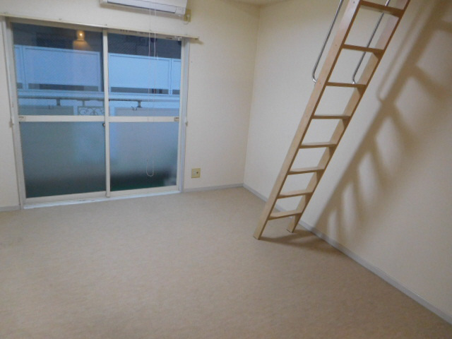 姫路市神和町のハイツの子供部屋