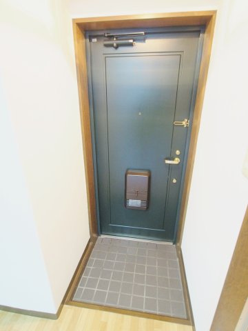 カーサ青崎の玄関