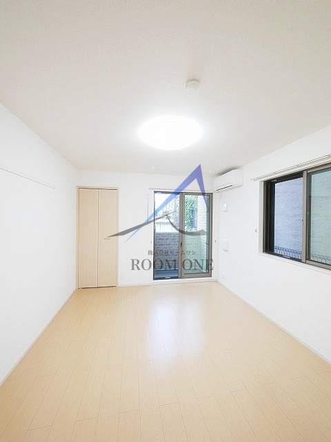 リュミエール東雪谷の居間・リビング|洋室のお部屋です。