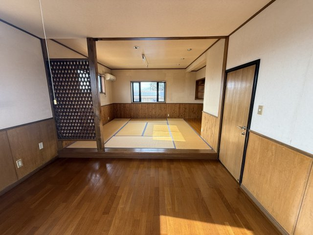 高崎市日高町の洋室|3F　第2リビング（和室と続き間）