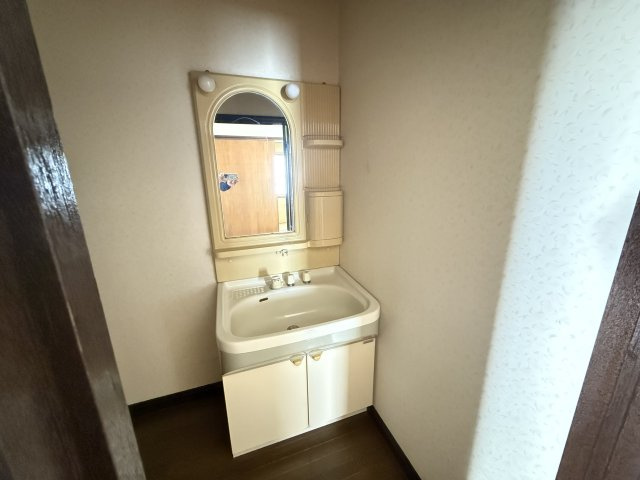 高崎市日高町の独立洗面台|3F　洗面