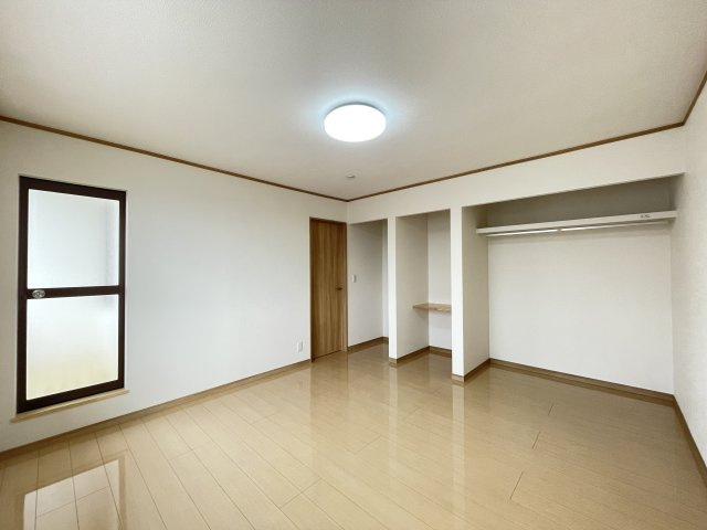 八戸市大字新井田字石動木平のその他|【同仕様画像】シューズボックスは新品に交換します。