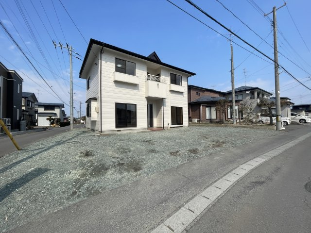 八戸市大字新井田字石動木平の駐車場|【リフォーム後】