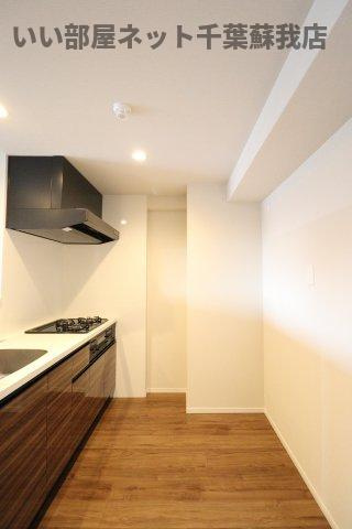 Grand Vertのキッチン|コンパクトなキッチンで掃除もラクラク
同じ建物の別のお部屋の写真になります！