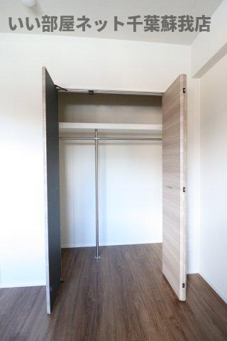 Grand Vertの収納|こまごまとしたものを収納できそうですね
同じ建物の別のお部屋の写真になります！